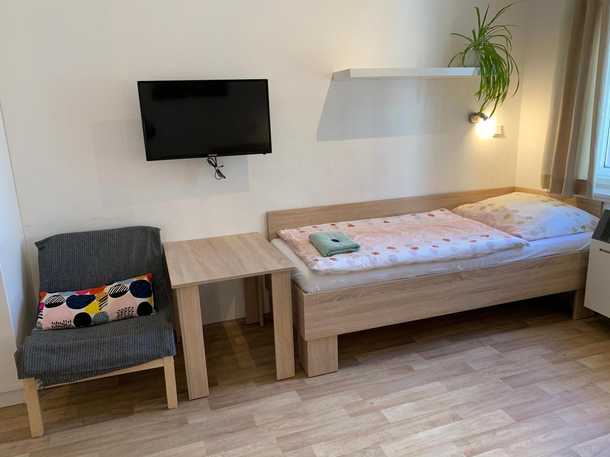 Penzion Mar Hradec Králové Zewnętrze zdjęcie