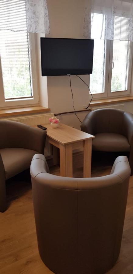 Penzion Mar Hradec Králové Zewnętrze zdjęcie